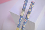 Bambus Essstäbchen Totoro hellblau mit weißen Blümchen