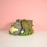 Totoro Baumstamm Blumengefäß