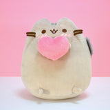 Pusheen mit Herz