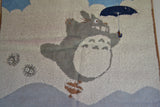 Handtuch - Totoro fliegt mit Kreisel