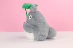 NEU! Super Soft Grauer Totoro Plüschfigur mit Blatt!