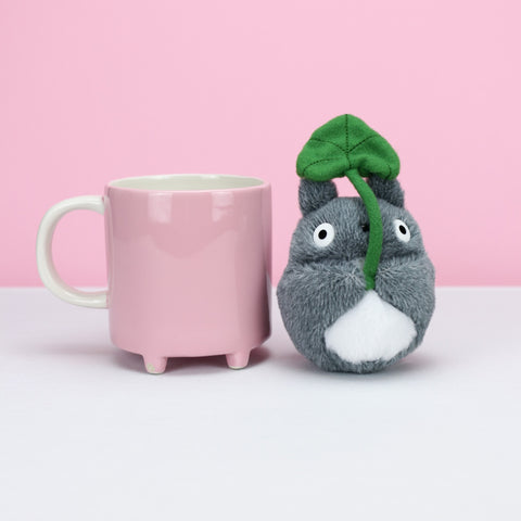 Mini Totoro mit Blatt Beanbag Plüschfigur 13cm